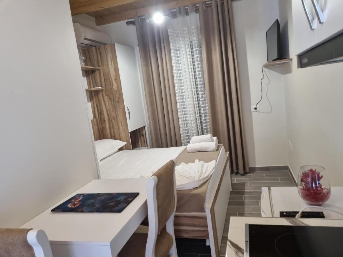 Vila Soleil Vlorë Esterno foto