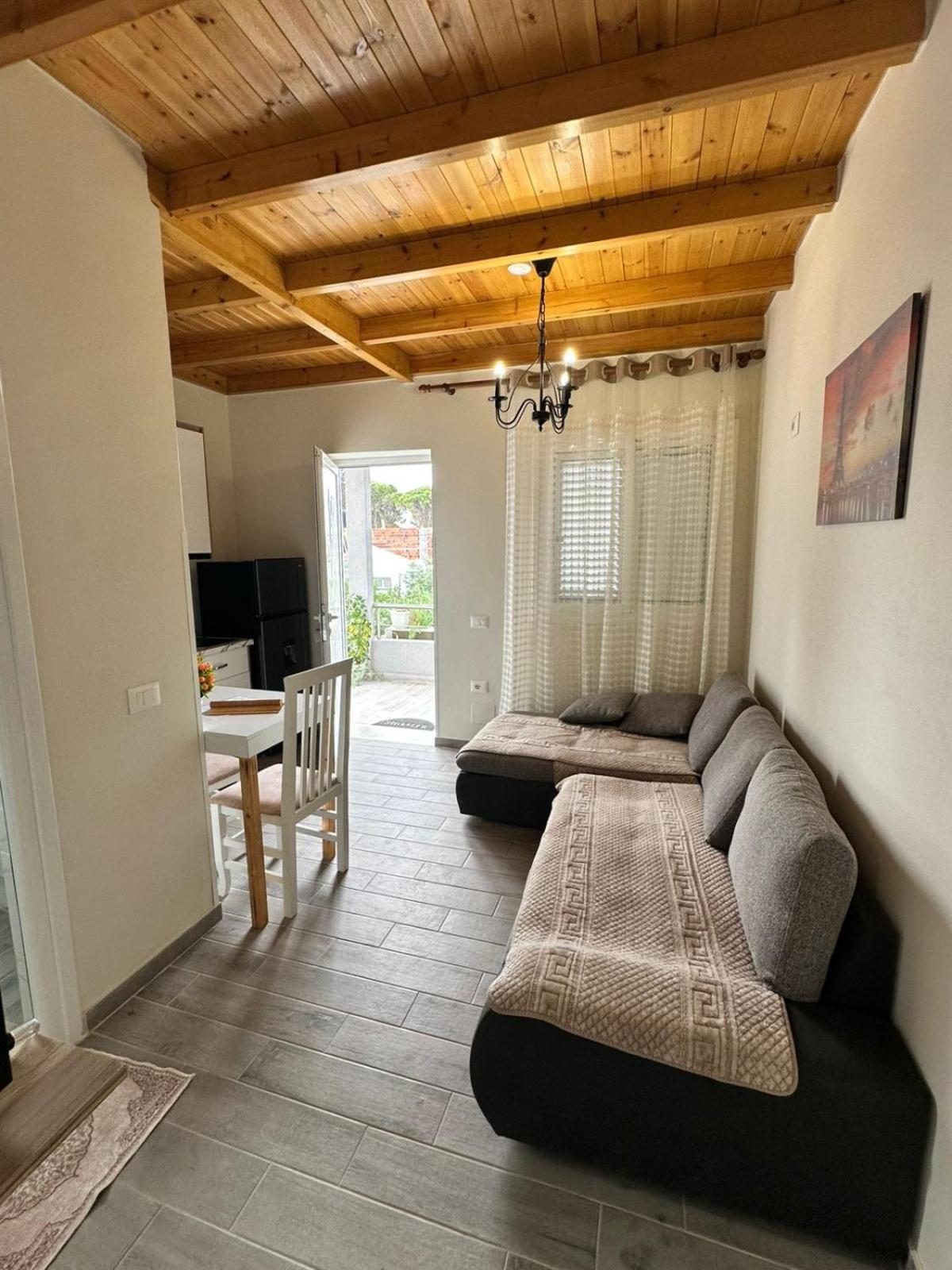 Vila Soleil Vlorë Esterno foto